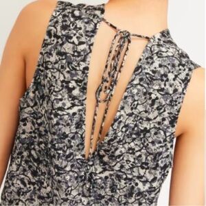 Everlane The Satin V-Neck Top Floral Viscose Tie Back Lightweight XXS